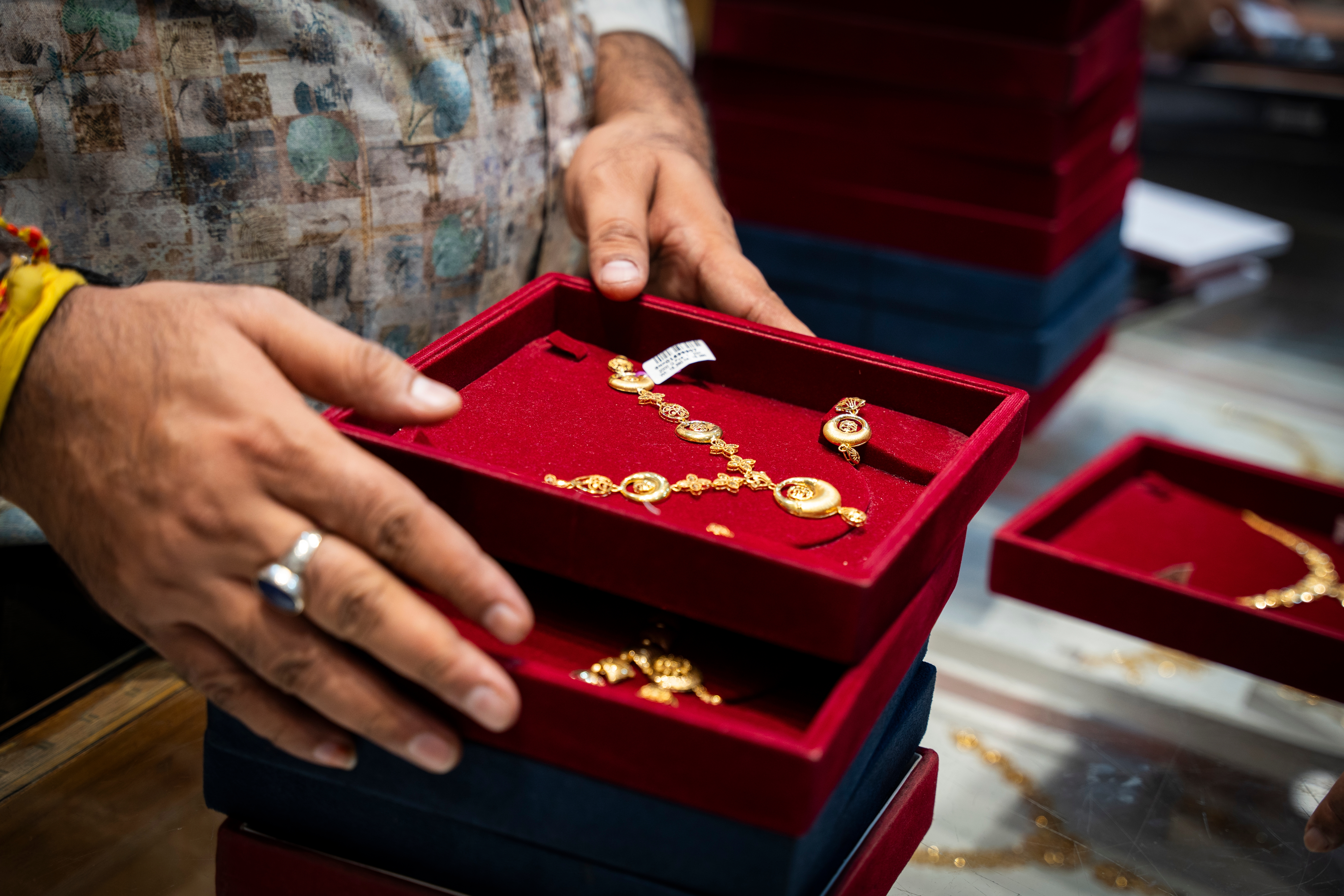 The Jewellery Roadshow events — roadshow buying days at parks, halls and community venues