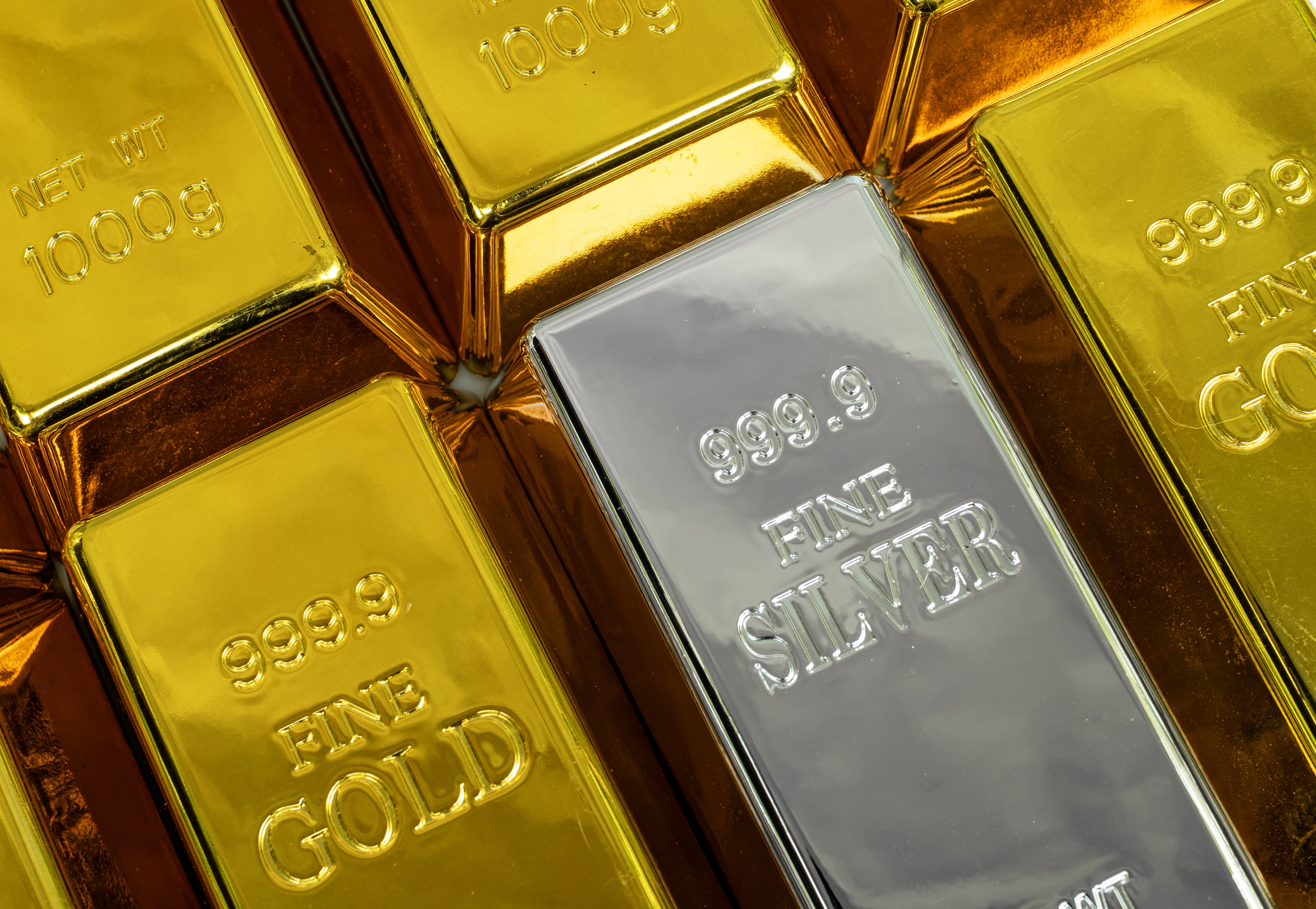 Newly produced fine gold and fine silver bars